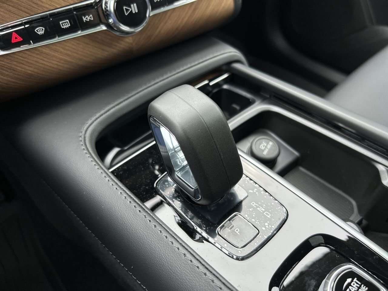2024 Volvo XC90 Core Bright Theme Local One-Owner | Accident-Free thumb 28