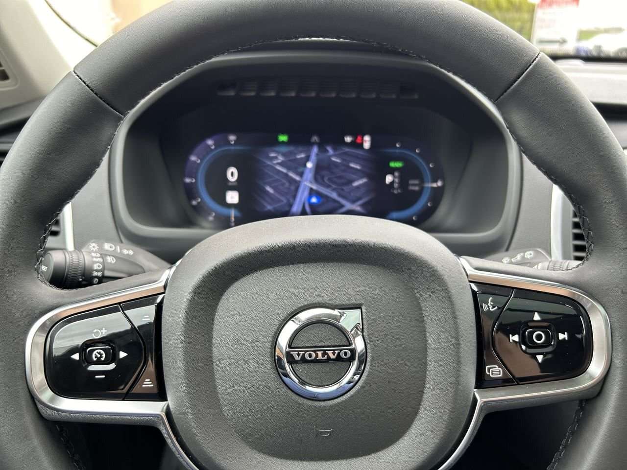 2024 Volvo XC90 Core Bright Theme Local One-Owner | Accident-Free thumb 22