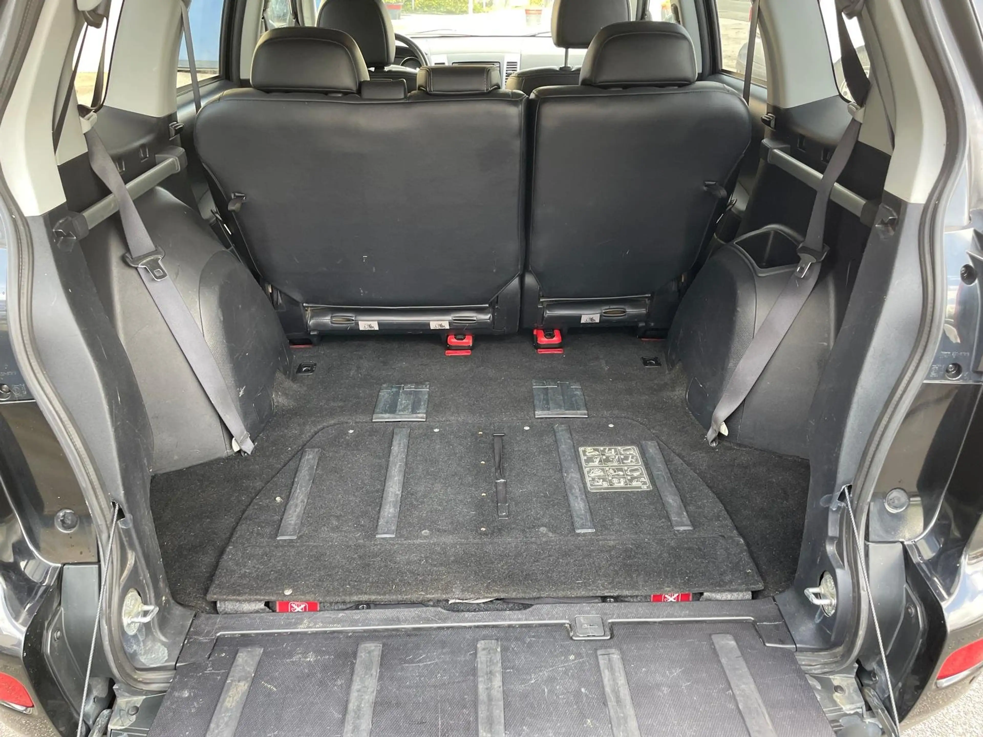Peugeot 4007 4007 2,2 HDi 160 FAP DCS6 Exclusive Exclusive — photo 8