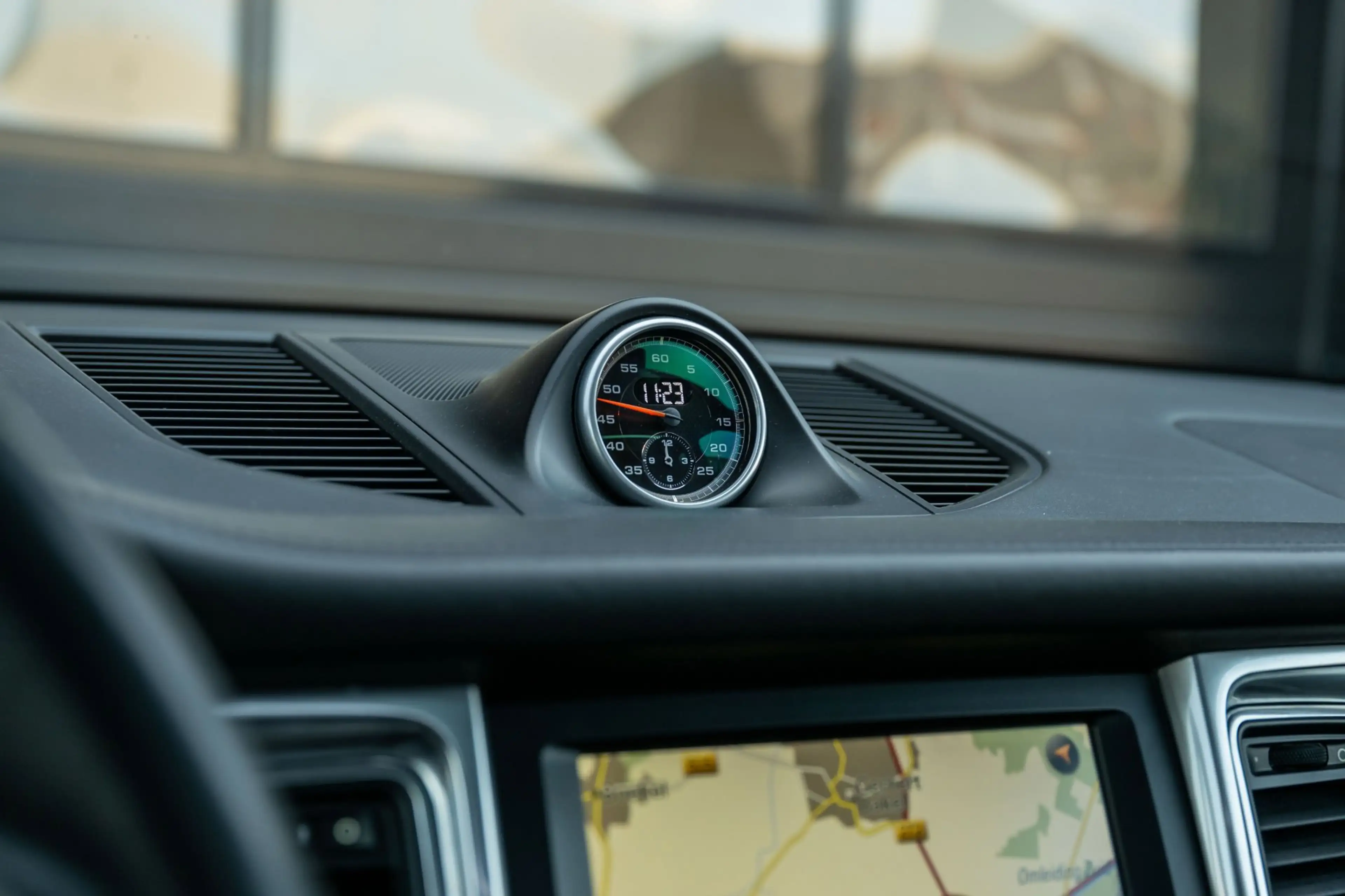 Porsche Macan 3.6 Turbo 400PK|PANO|Luchtvering|Sport-Chrono|Trek — photo 30