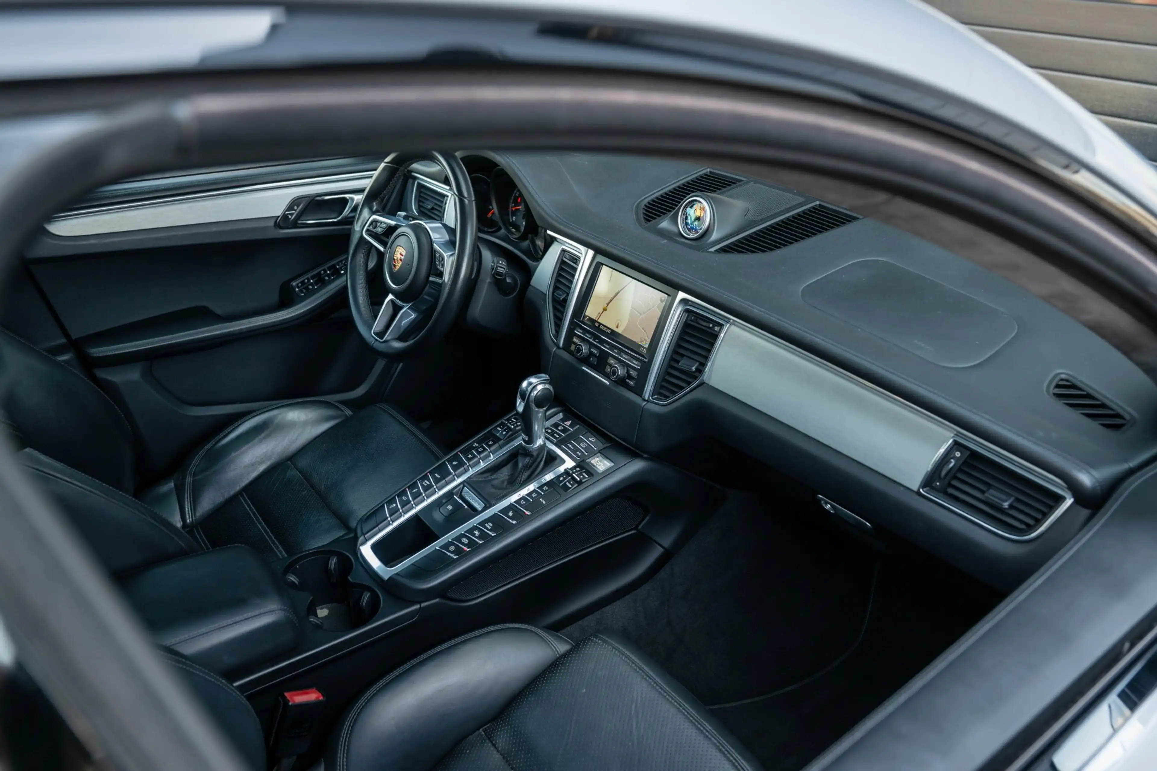 Porsche Macan 3.6 Turbo 400PK|PANO|Luchtvering|Sport-Chrono|Trek — photo 25