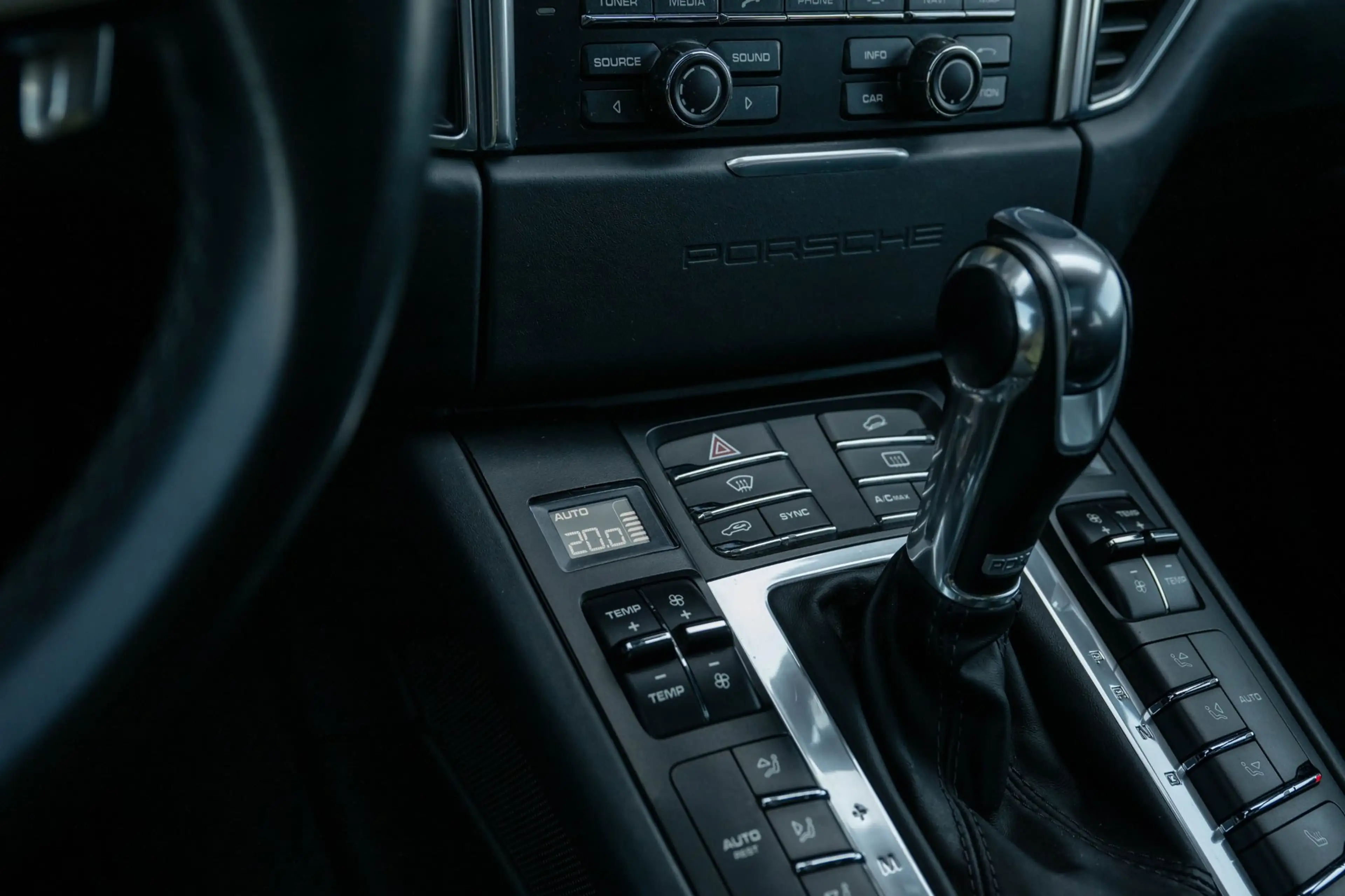 Porsche Macan 3.6 Turbo 400PK|PANO|Luchtvering|Sport-Chrono|Trek — photo 35