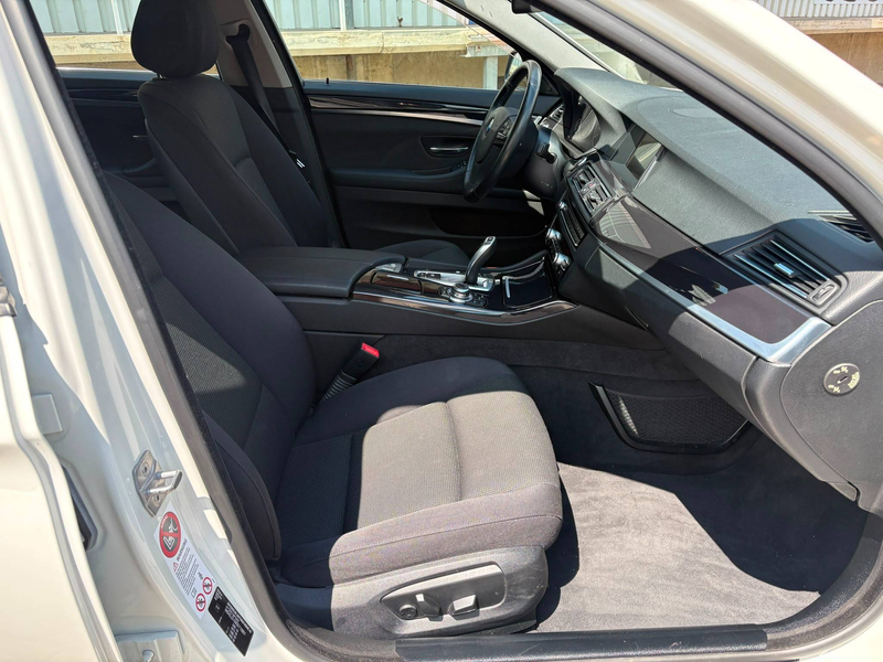 BMW 520 5er Touring Diesel 520d Sport-Aut.*Spurwechselassistent*Sitzheizung* — photo 9