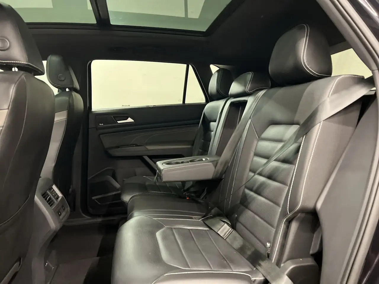 Volkswagen Atlas снимка Volkswagen Atlas