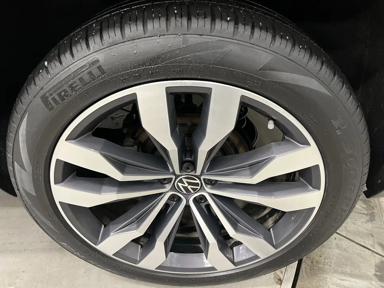 Volkswagen Atlas снимка Volkswagen Atlas