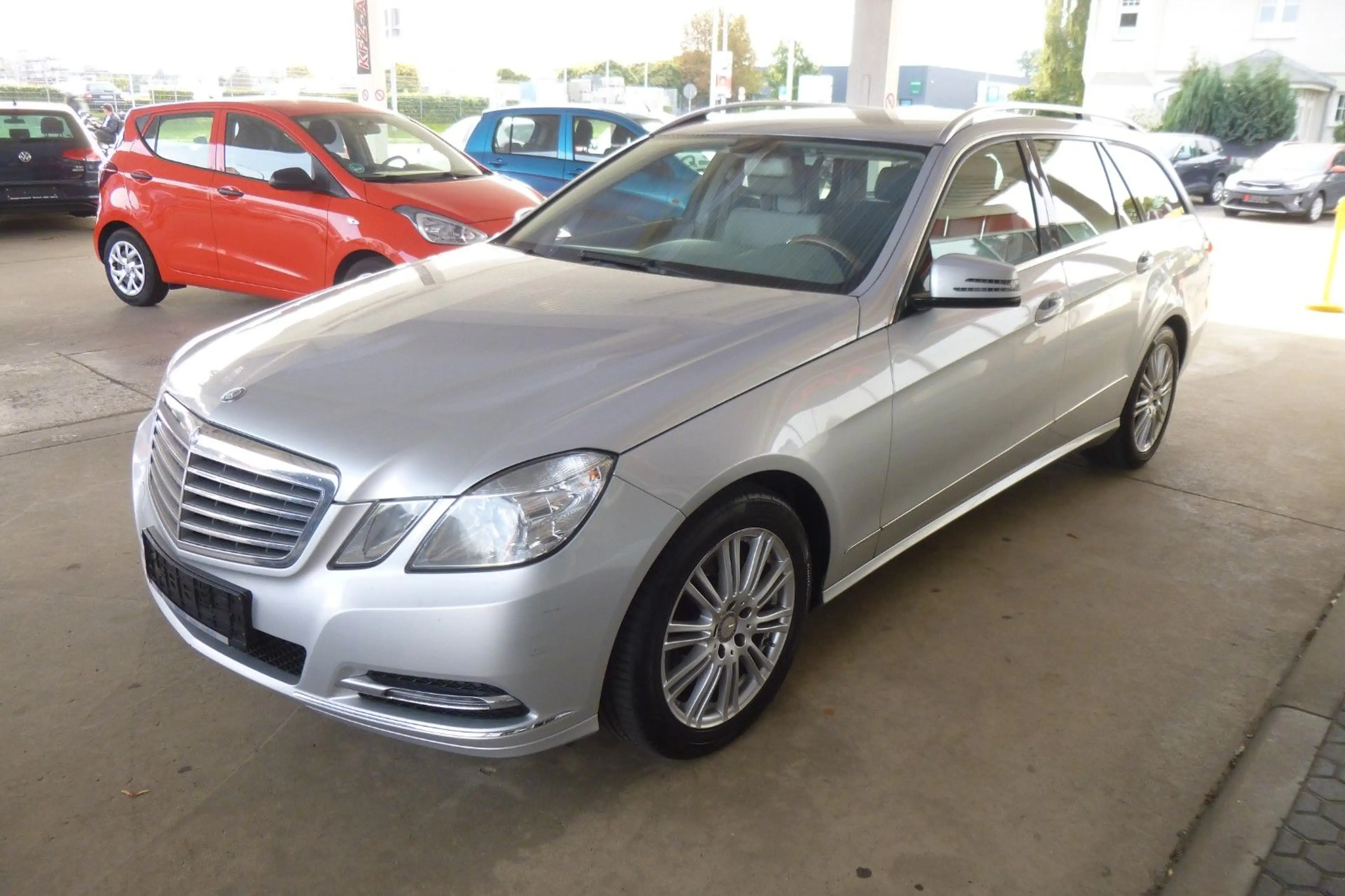 Mercedes-Benz E 350 E T-Modell E 350 CDI — photo 2