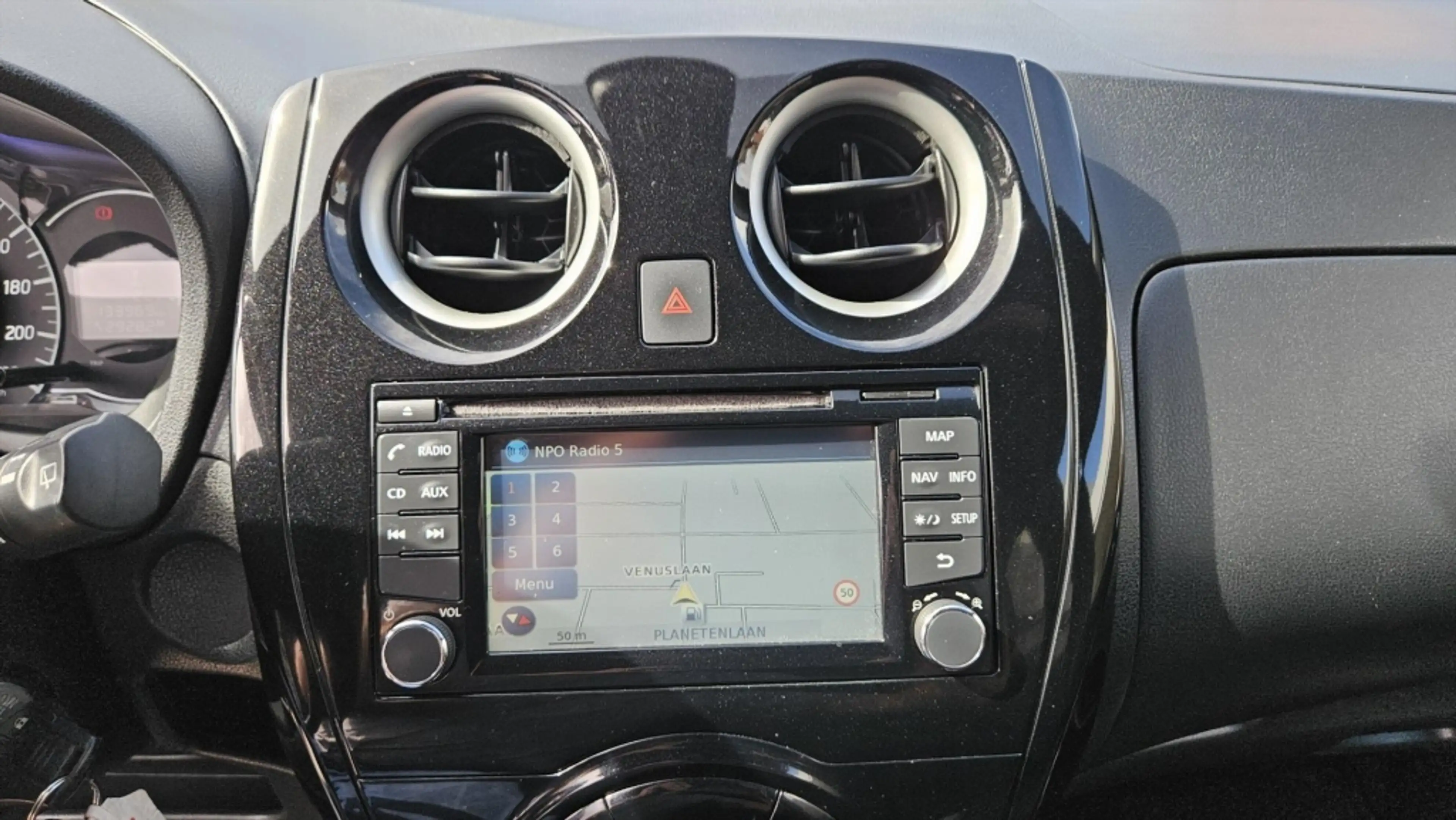 Nissan Note 1.2 59KW/80PK Black Edition — photo 13