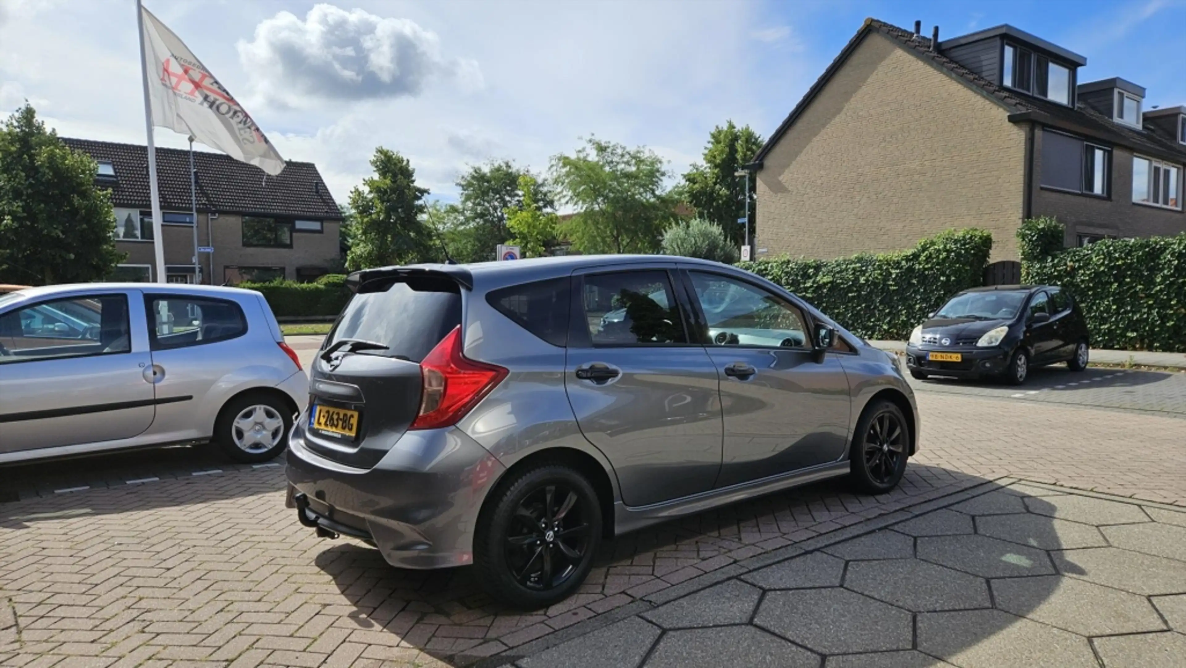 Nissan Note 1.2 59KW/80PK Black Edition — photo 4