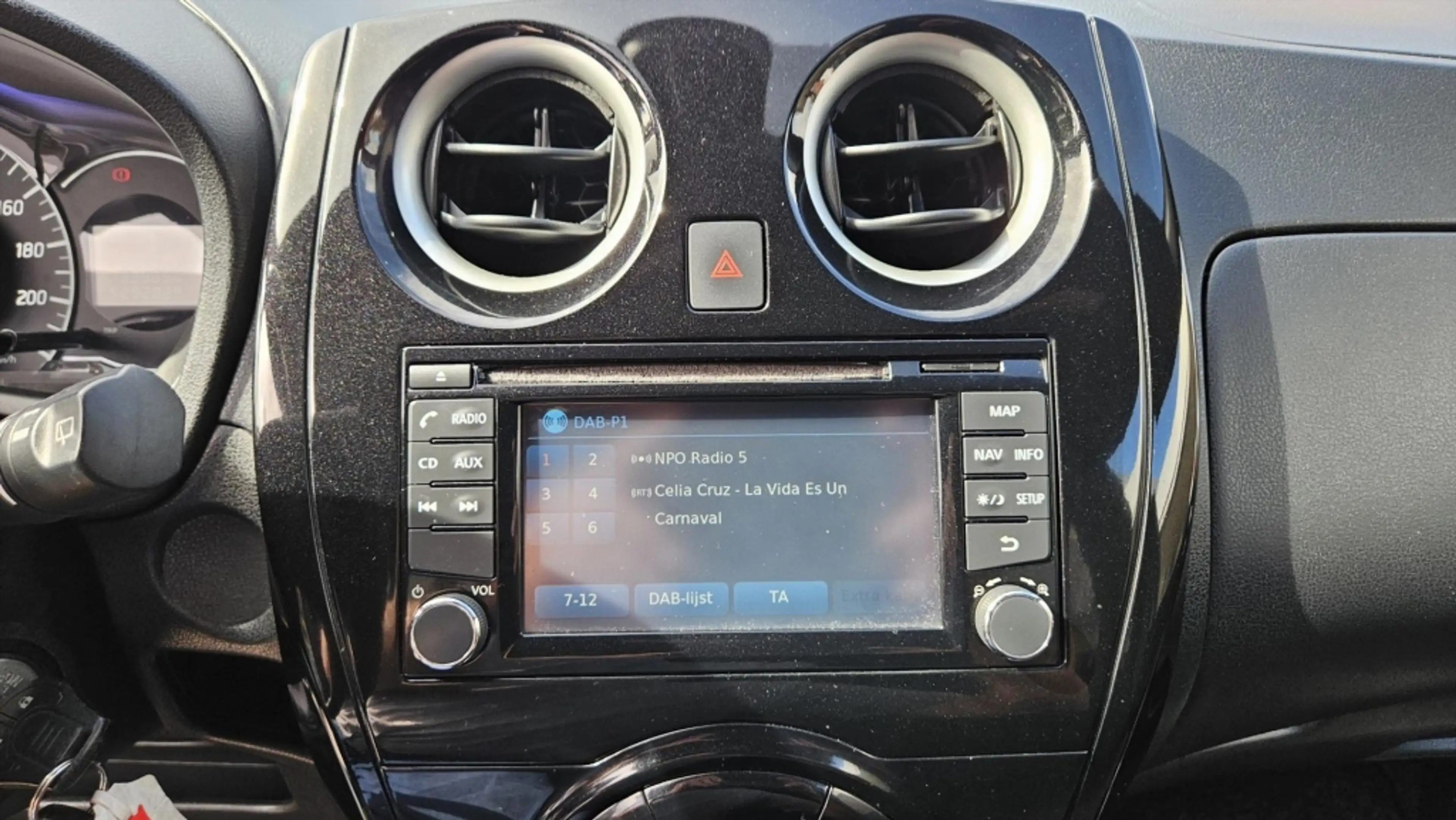 Nissan Note 1.2 59KW/80PK Black Edition — photo 14
