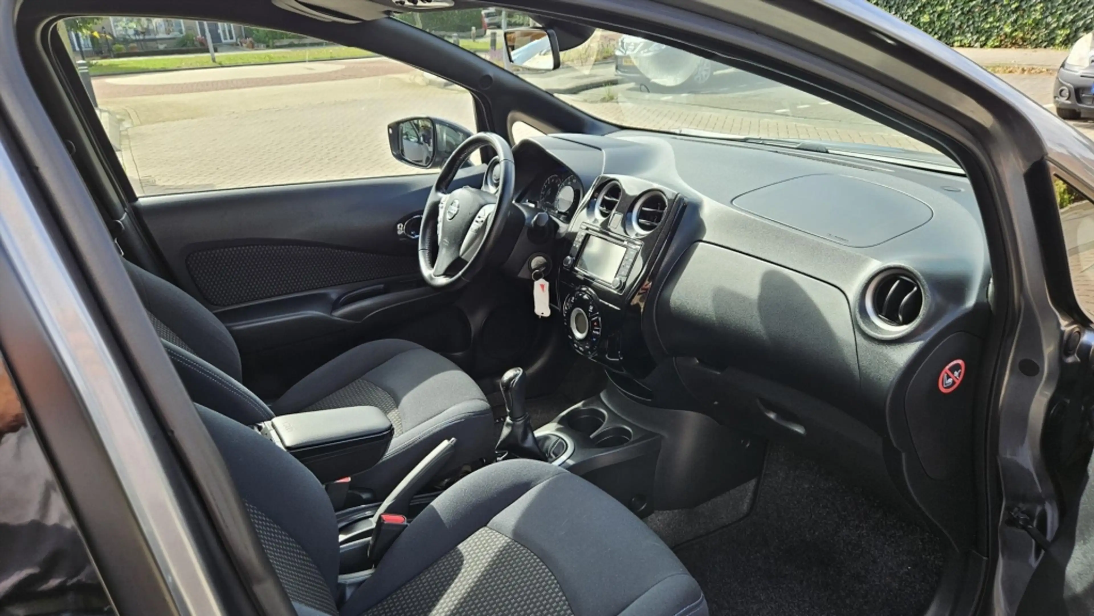 Nissan Note 1.2 59KW/80PK Black Edition — photo 17