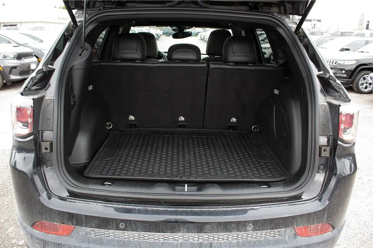 Jeep Compass снимка Jeep Compass