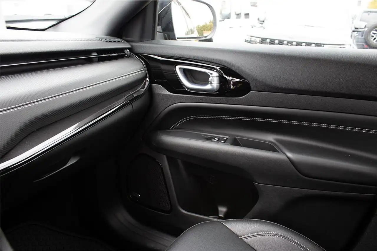 Jeep Compass снимка Jeep Compass