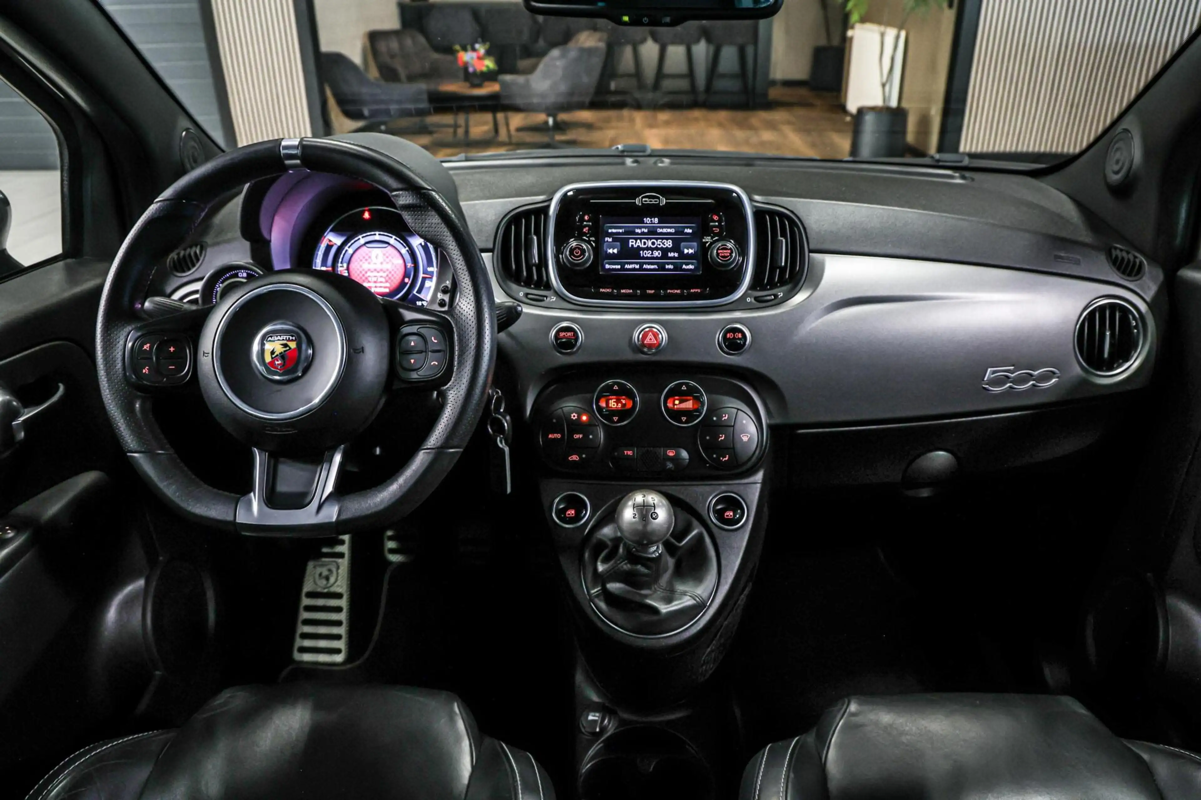 Fiat 595 Abarth 1.4 T-Jet 595 Turismo — photo 2