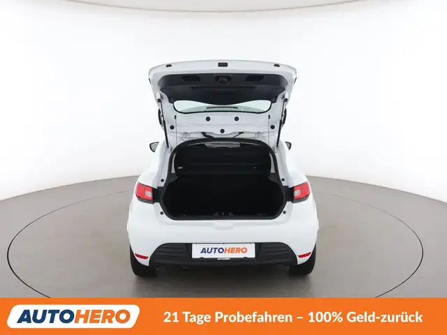 Renault Clio view 16