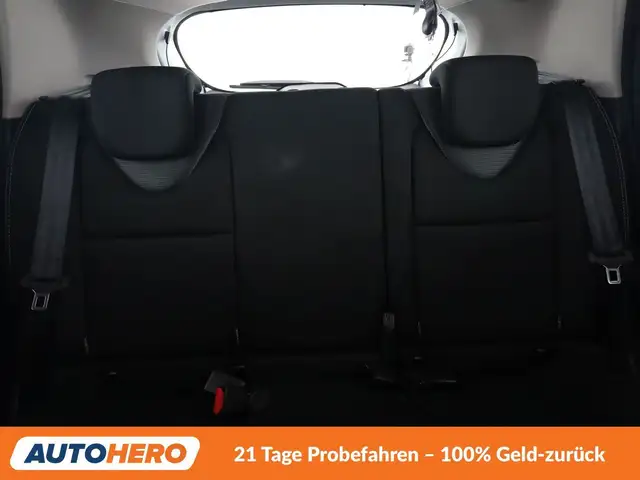 Renault Clio view 15