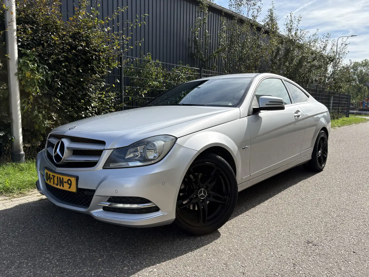 Mercedes-Benz C 180 Coupé / AUTOMAAT / LEER / NAVI / CRUISE Gris - 1