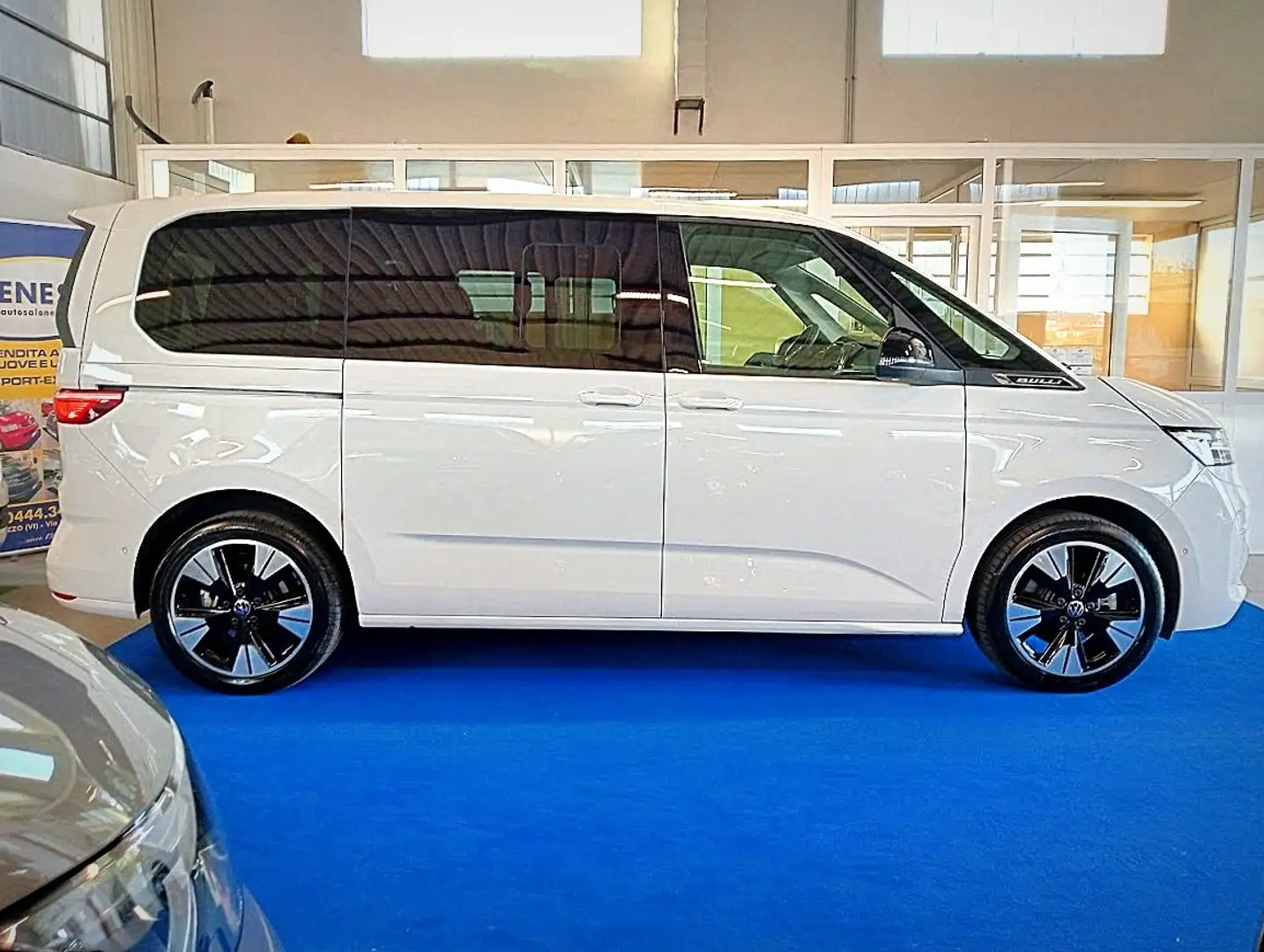 Volkswagen T7 Multivan TDI *AUTOCARRO N1 + IVA* MATRIX IQLIGHT 19" GANCIO Bianco - 2