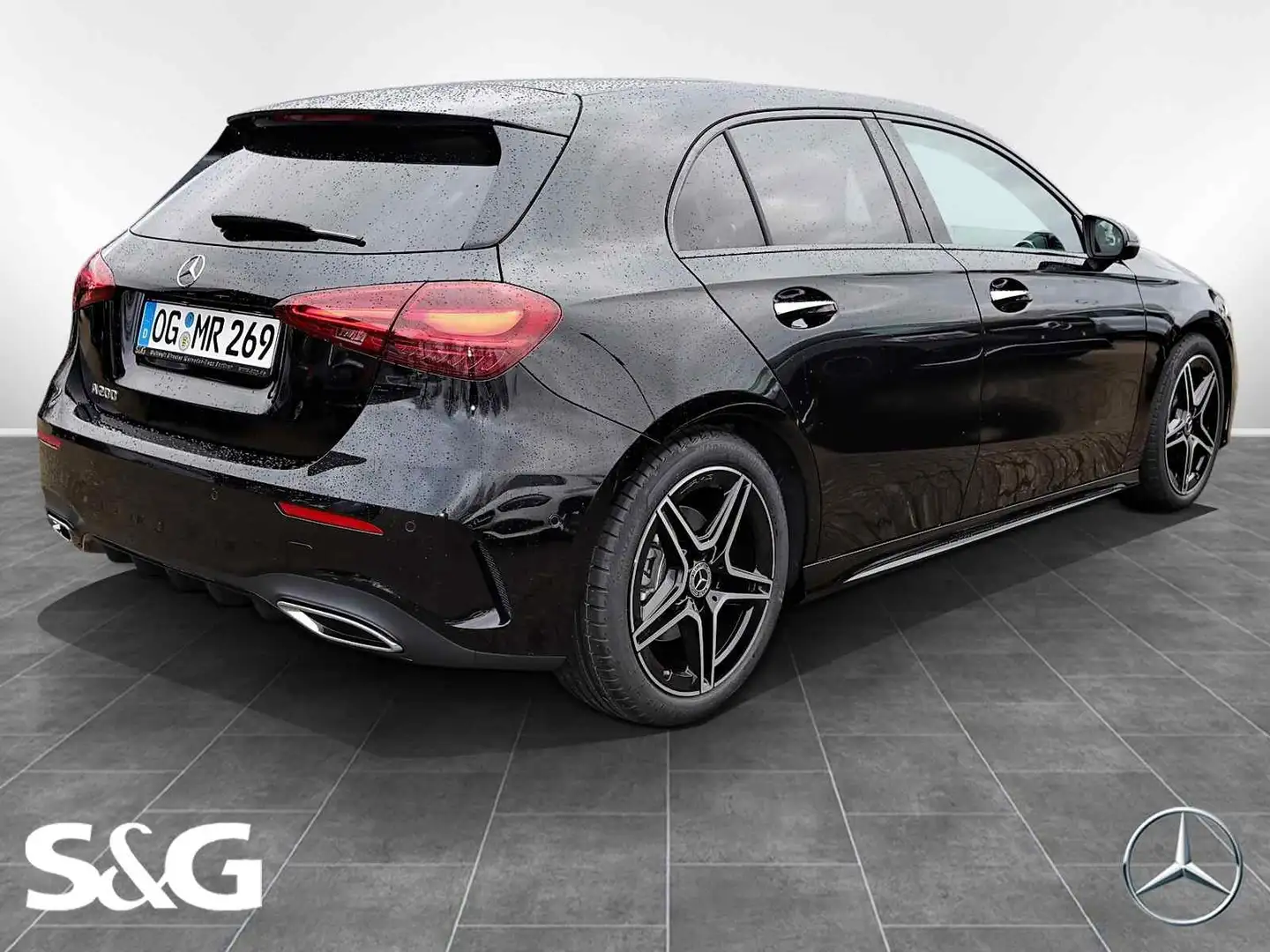 Mercedes-Benz A 200 AMG MBUX+RüKam+LED+Pano+Night+Smartph+DAB Schwarz - 2