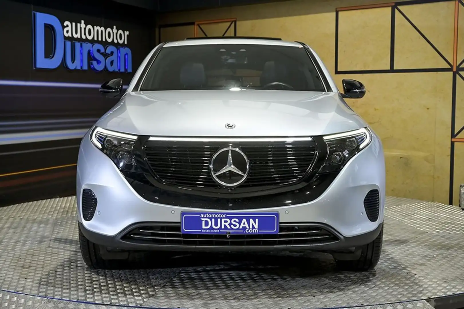 Mercedes-Benz EQC 400 4MATIC Gris - 2