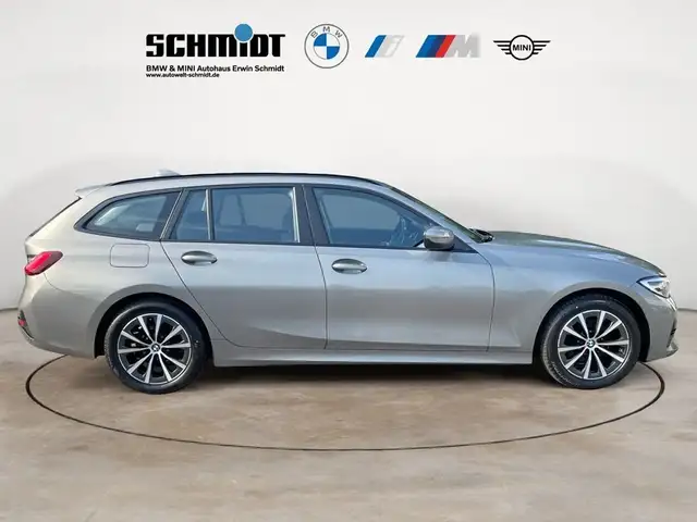 BMW 3 Series view 7