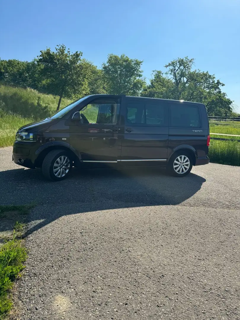 Volkswagen T5 Multivan Kurz DSG 4MOTION Team Violett - 1