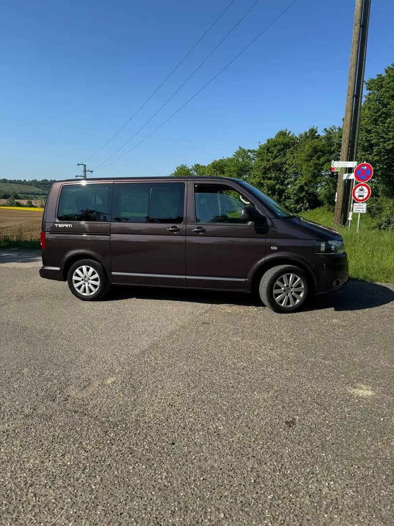Volkswagen T5 Multivan Kurz DSG 4MOTION Team Violett - 2