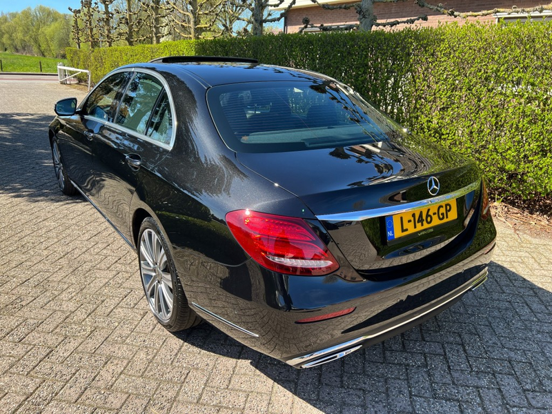 Mercedes-Benz E 400 E 400d 4-Matic, Distronic — photo 19