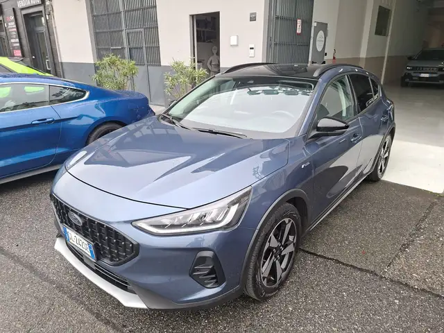 Ford Focus 1.0 ecoboost Design 125cv - SOLI 43.000 KM percorsi! Vettura tenuta maniacalmente, unico proprietario.