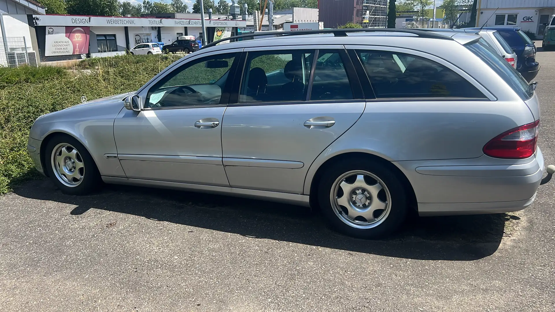 Mercedes-Benz E 200 T Kompressor Automatik Classic fest preis Argento - 1