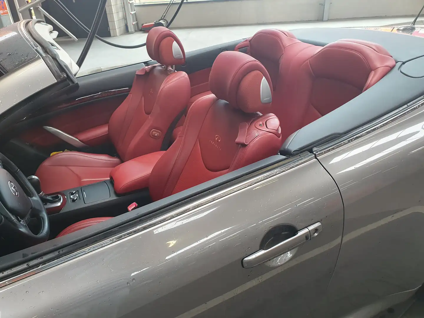 Infiniti G37 Cabriolet GT Premium Grijs - 2