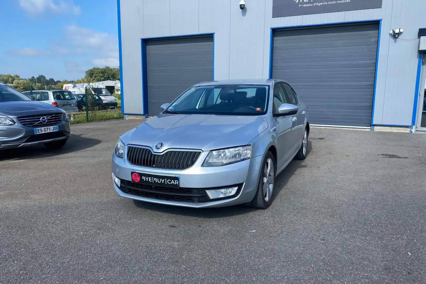 Skoda Octavia 2.0 TDI 150 CH BVA DSG Elégance GTIE 12 MOIS Gris - 1