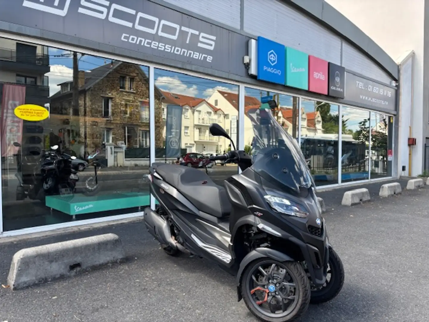 Piaggio MP3 530 Zwart - 2