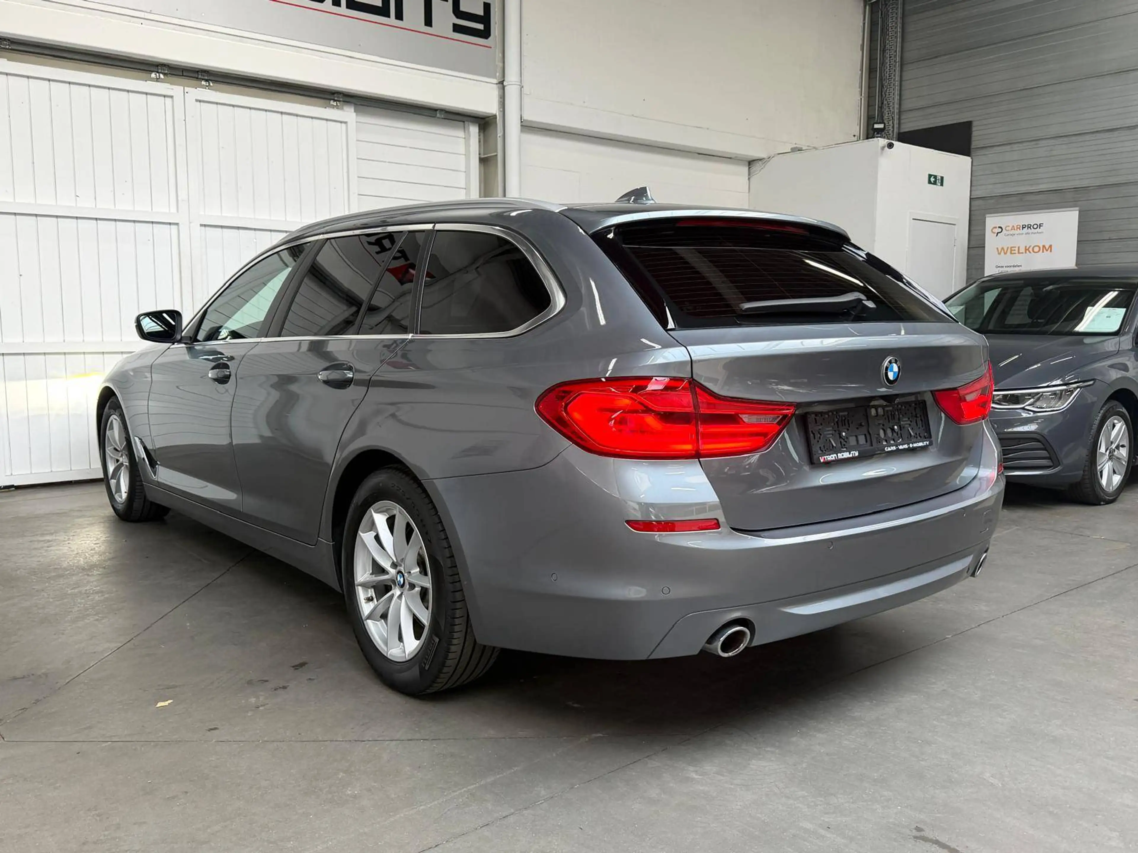BMW 518 dA Touring NAVI*PDC*LED*CAMERA*CARPLAY*TREKHAAK*LEDER* — photo 7