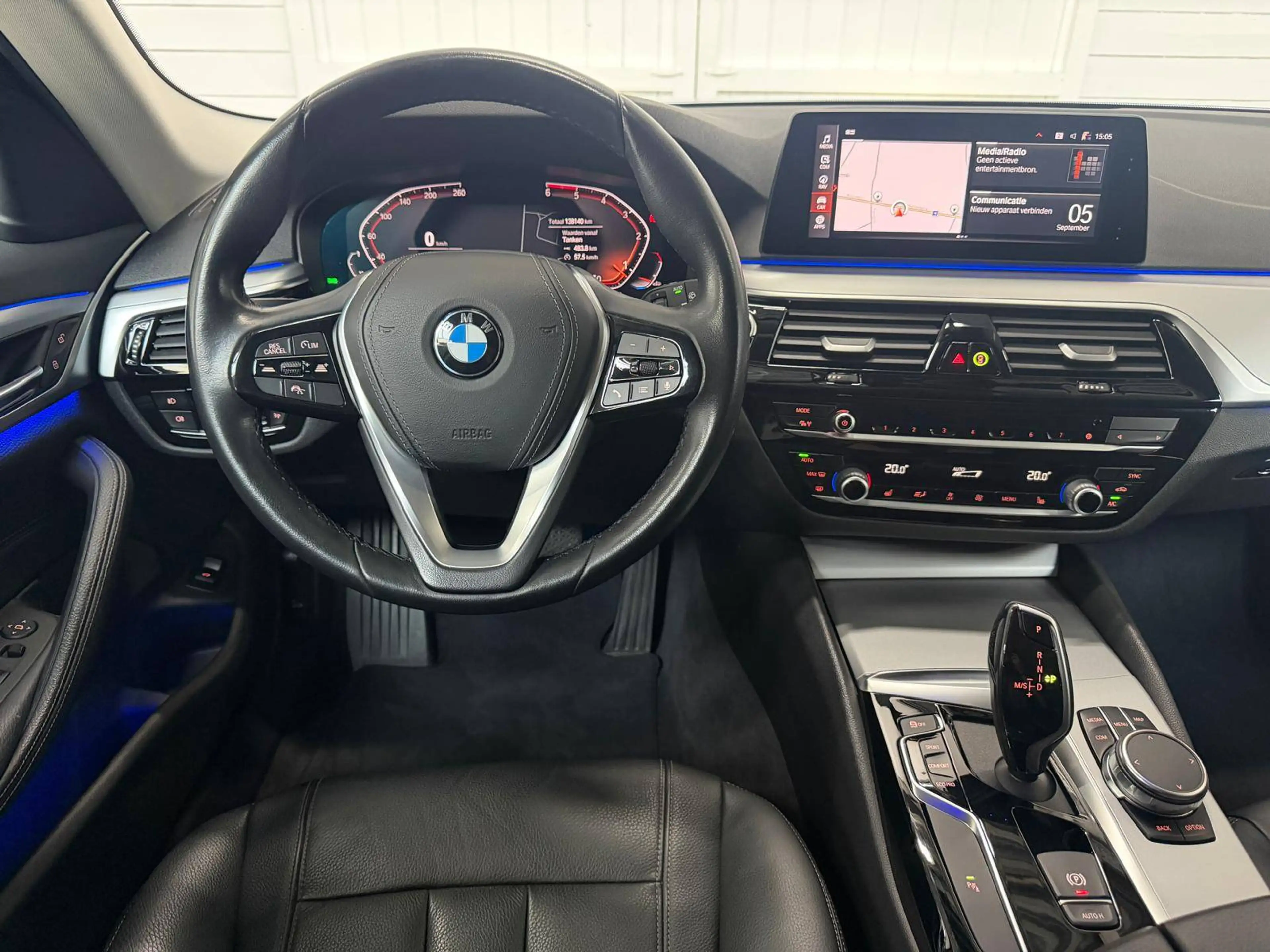 BMW 518 dA Touring NAVI*PDC*LED*CAMERA*CARPLAY*TREKHAAK*LEDER* — photo 10
