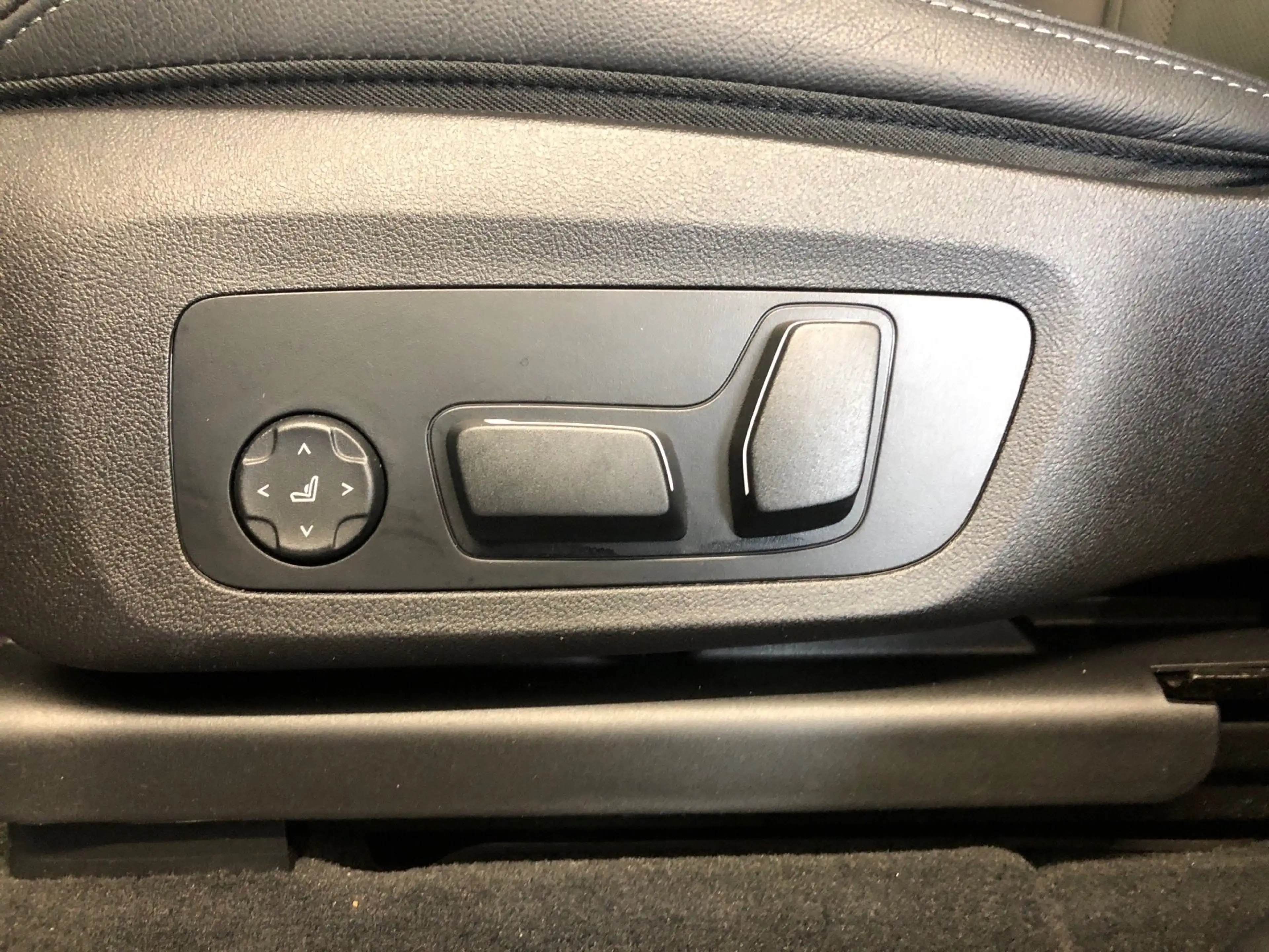 BMW X4 xDrive 20d — photo 6