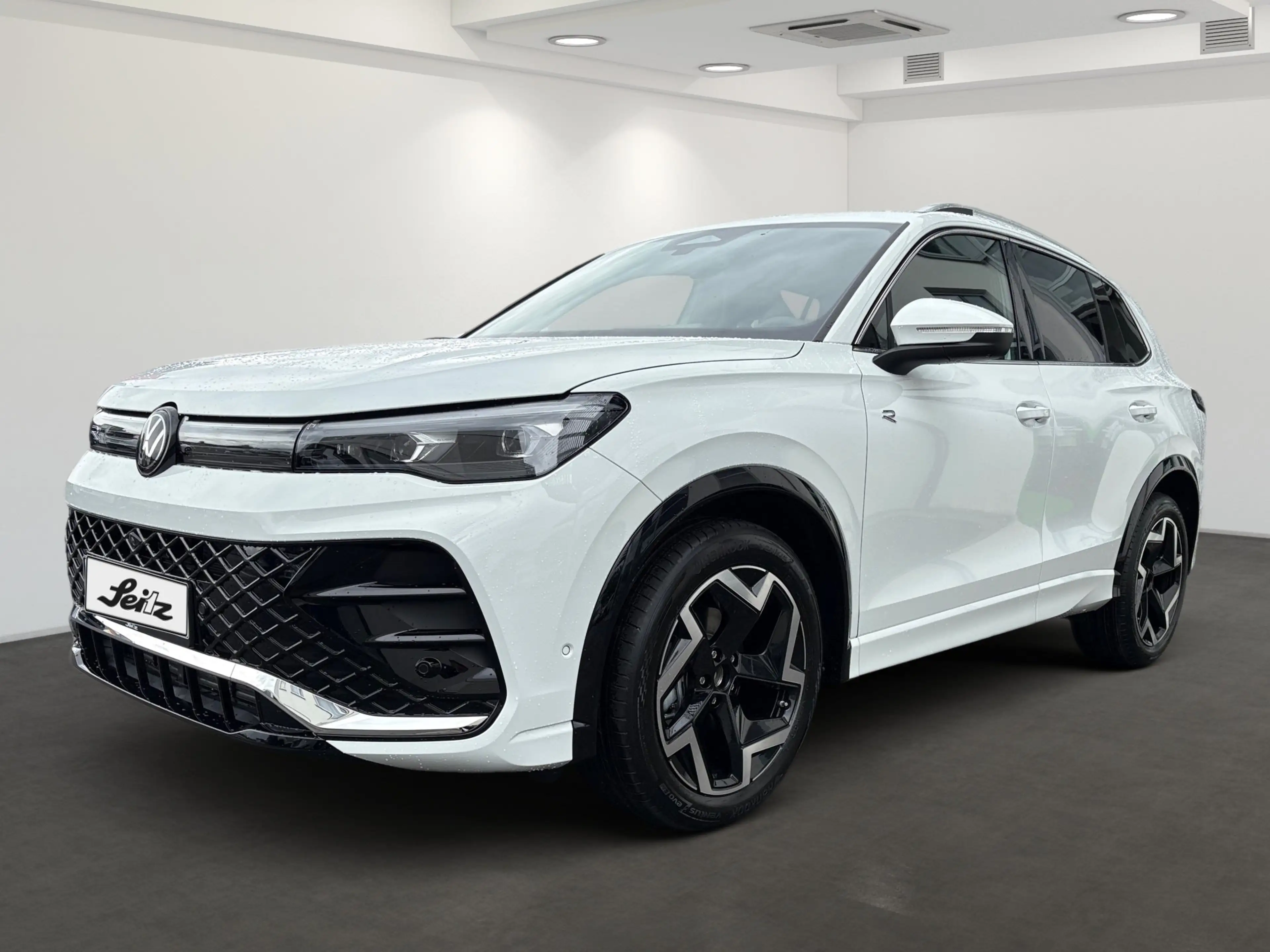 Volkswagen Tiguan 1.5 eTSI R-Line *AHK*NAVI*KAMERA* — photo 2