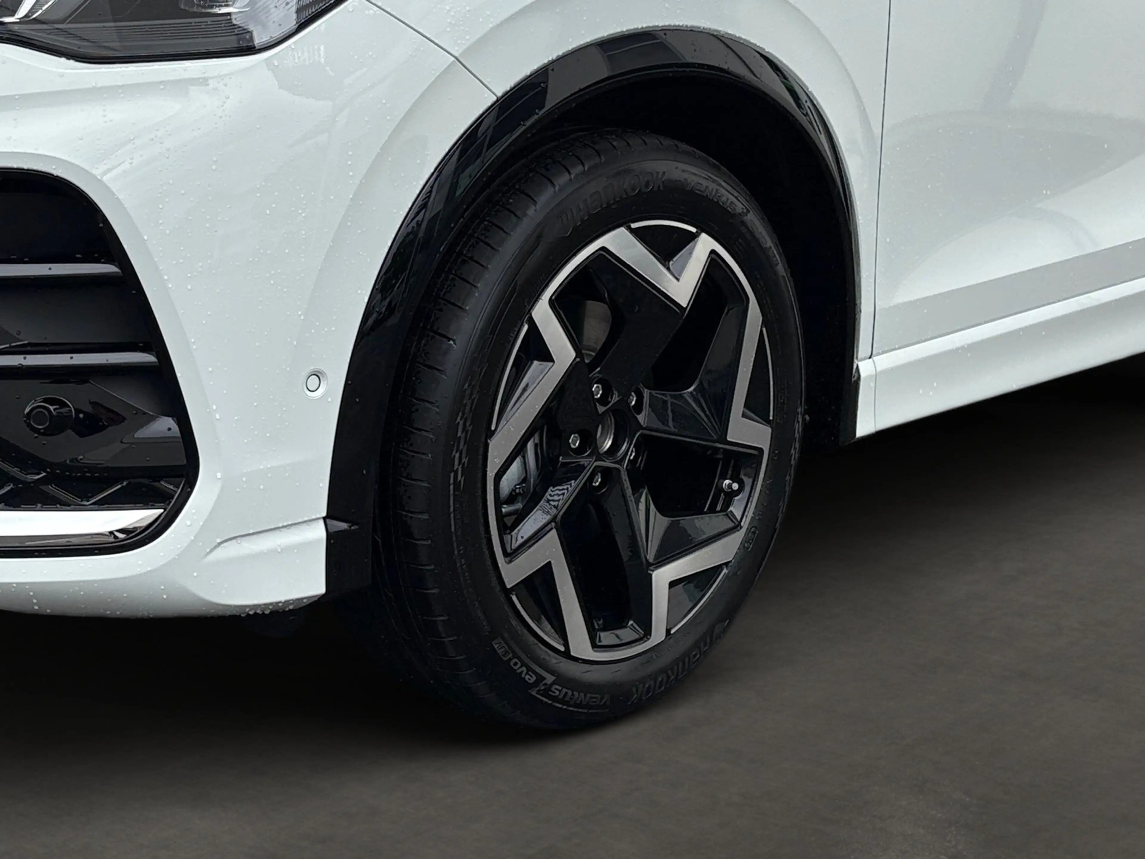 Volkswagen Tiguan 1.5 eTSI R-Line *AHK*NAVI*KAMERA* — photo 10