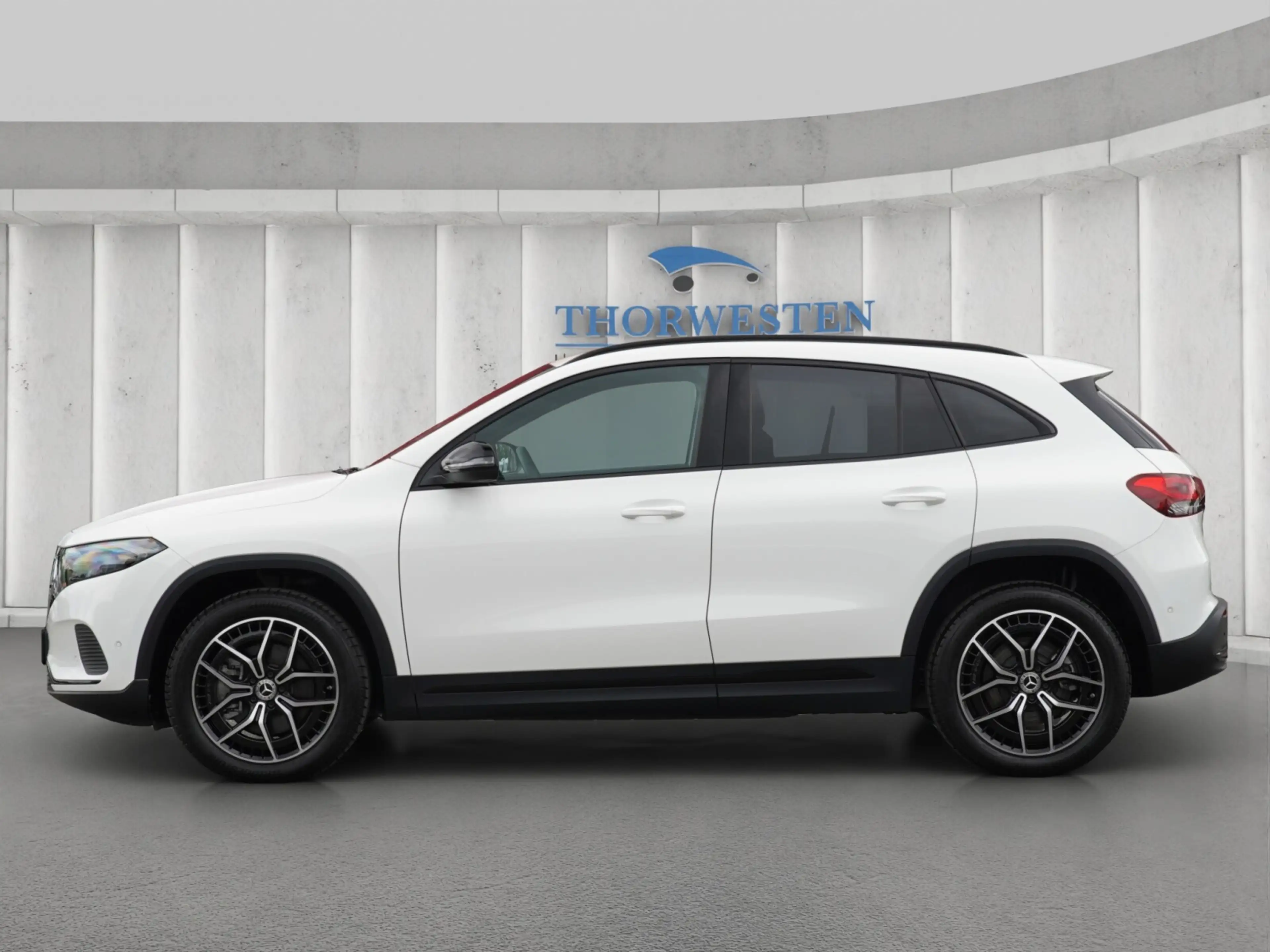 Mercedes-Benz EQA 300 EQA 300 4MATIC Progressive — photo 4