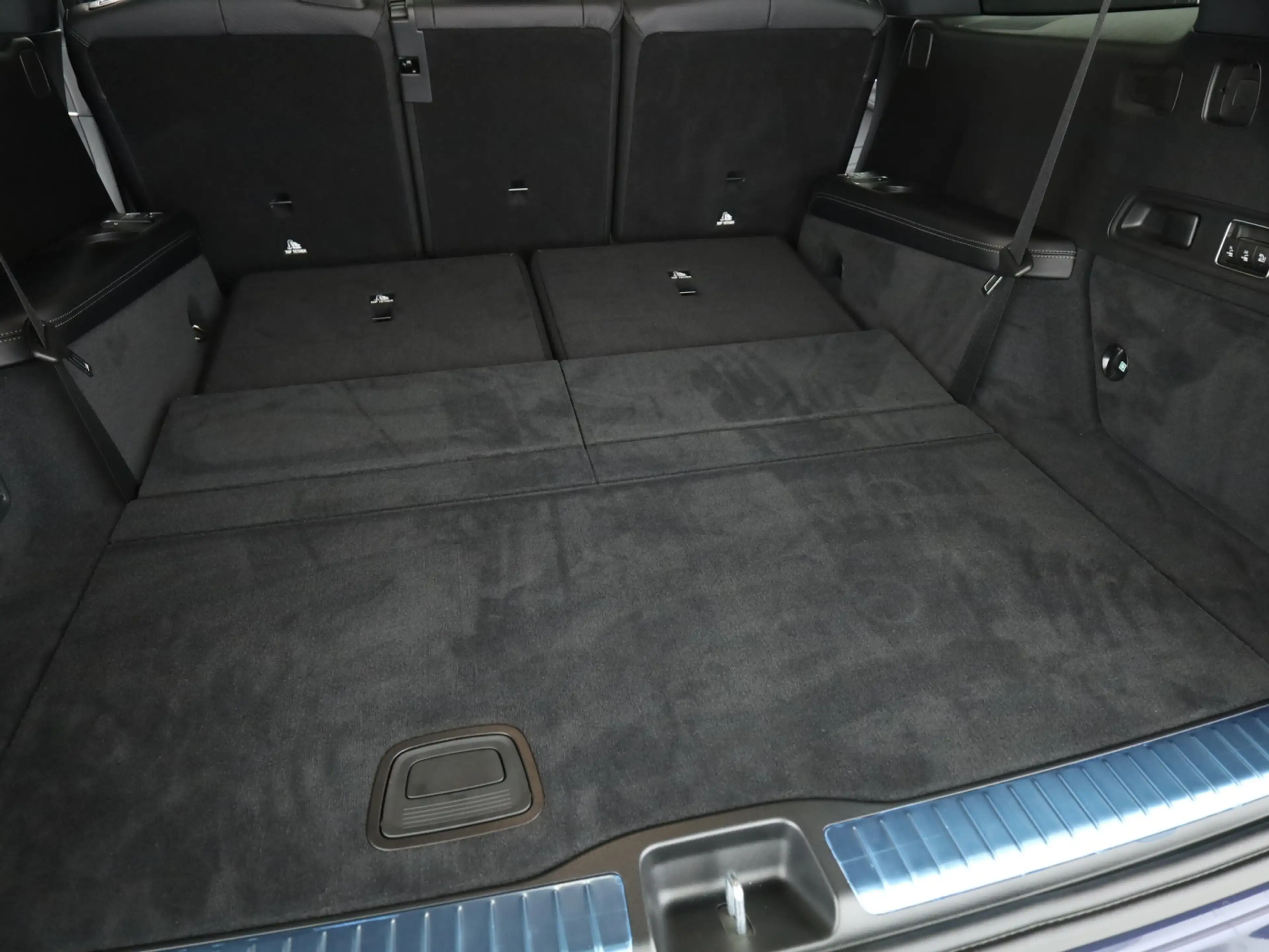 Mercedes-Benz GLS 580 4MATIC *360°*AMG*Keyless*NightPaket*AHK* — photo 23