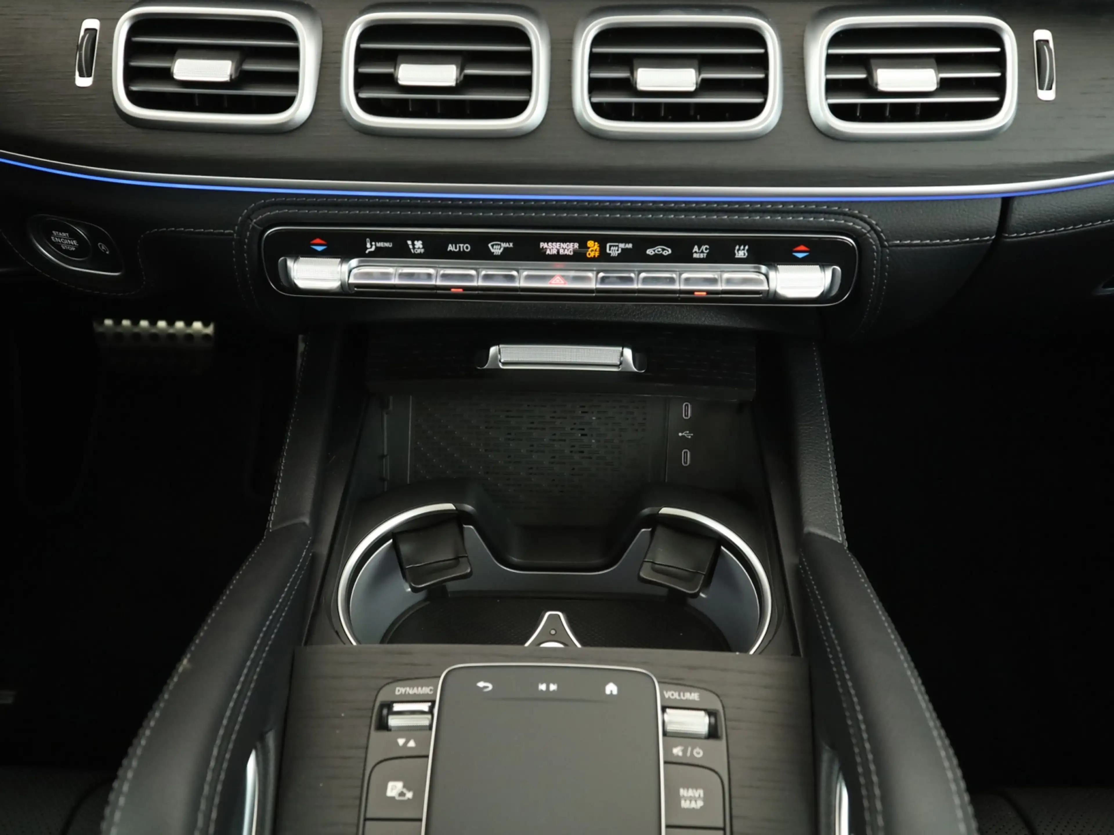 Mercedes-Benz GLS 580 4MATIC *360°*AMG*Keyless*NightPaket*AHK* — photo 24