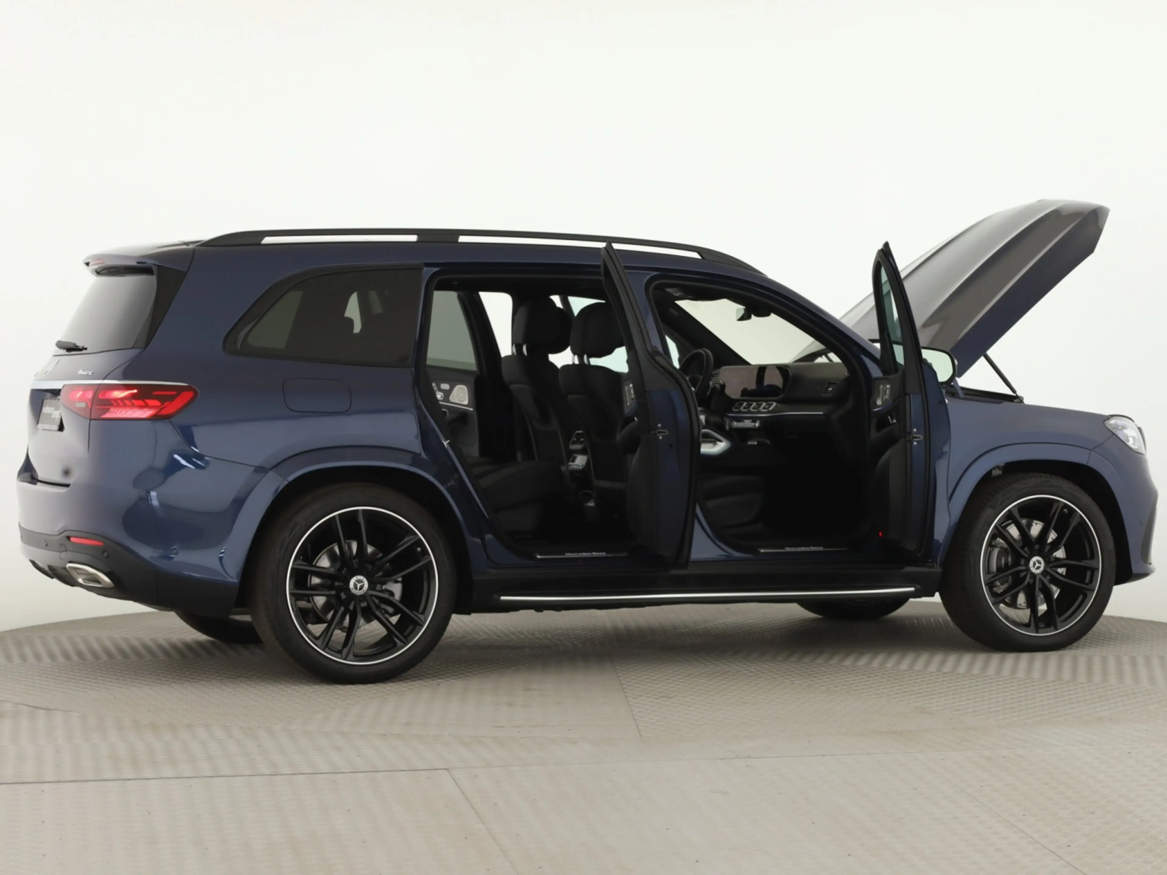 Mercedes-Benz GLS 580 4MATIC *360°*AMG*Keyless*NightPaket*AHK* — photo 8