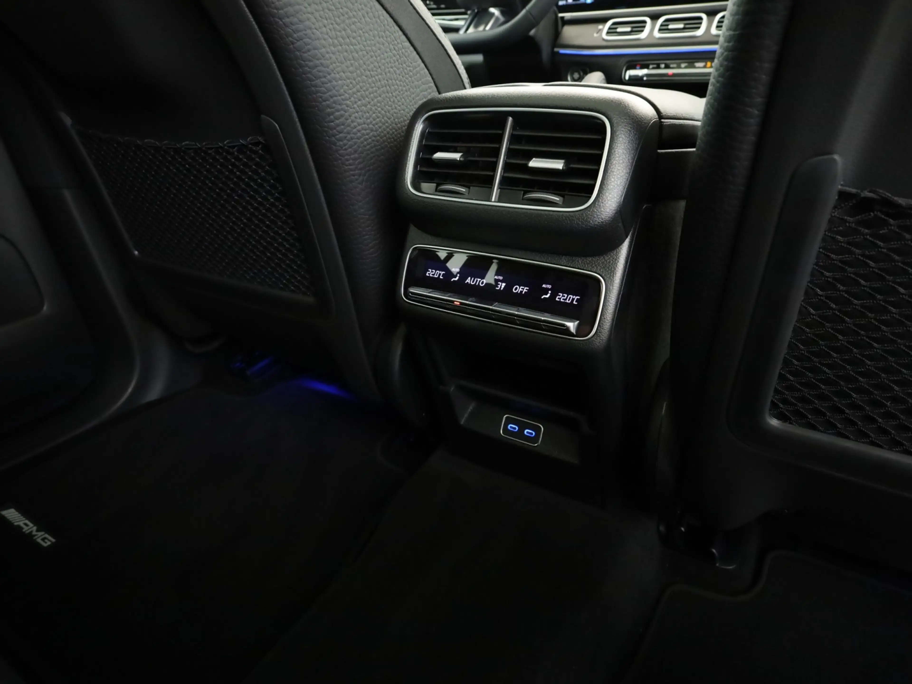 Mercedes-Benz GLS 580 4MATIC *360°*AMG*Keyless*NightPaket*AHK* — photo 25