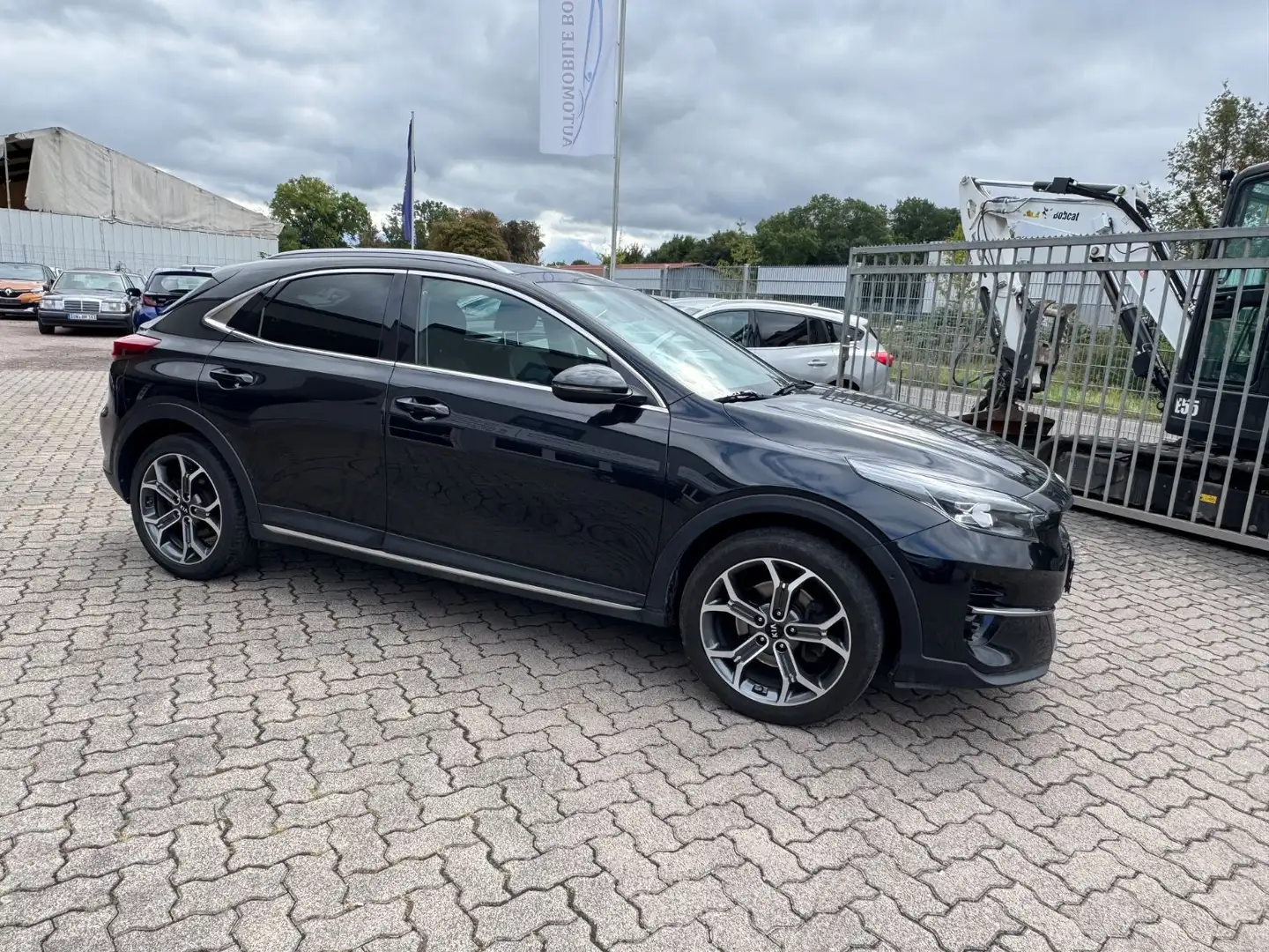Kia XCeed Platinum Edition Schwarz - 2