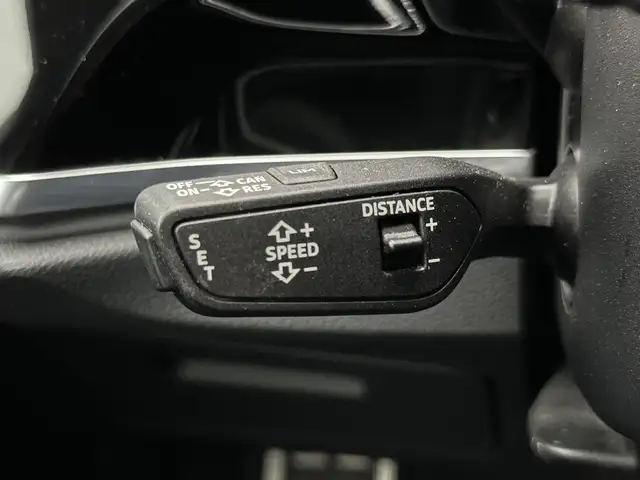Audi Q3 view 15