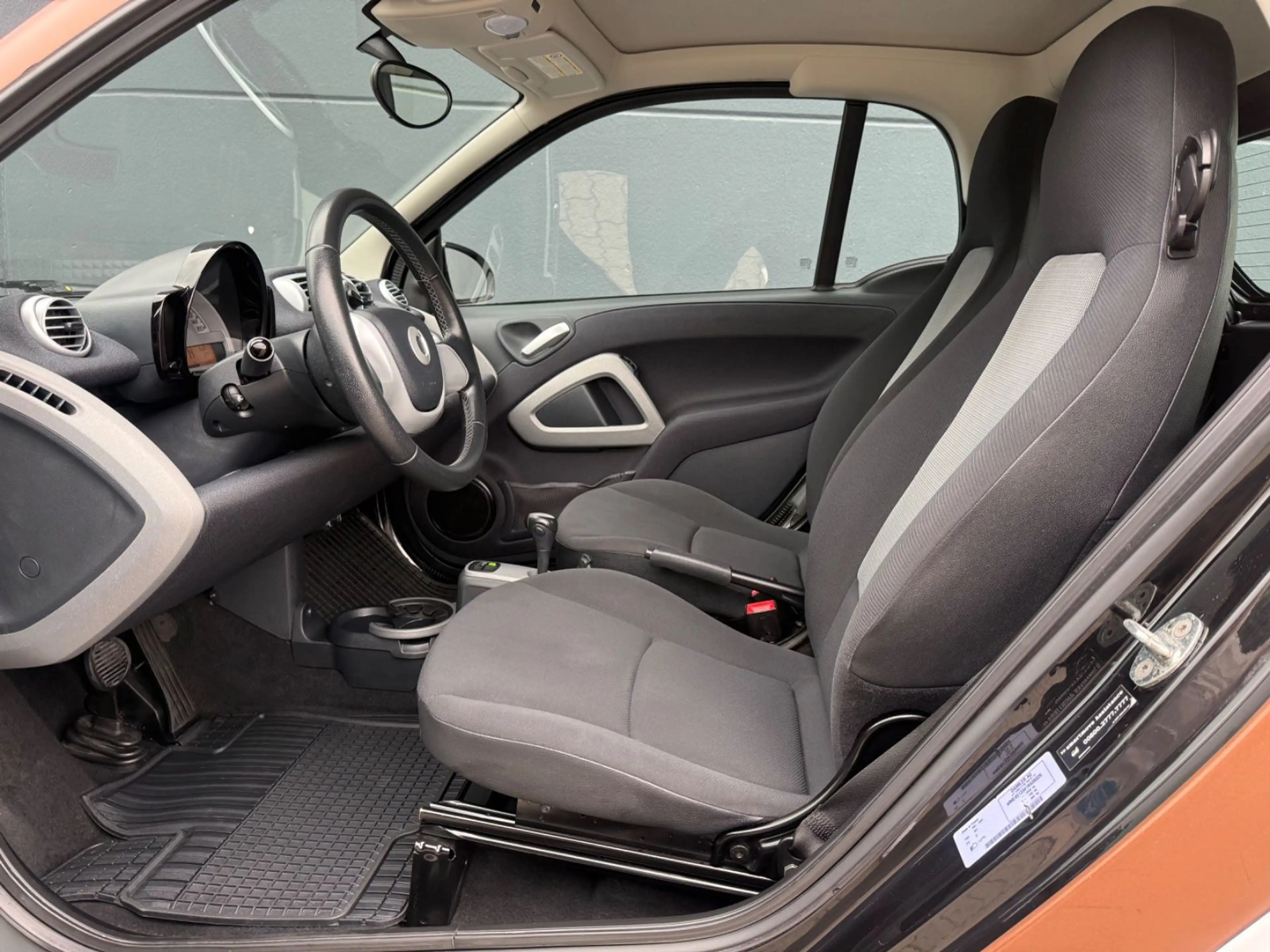 smart forTwo Automatik 2.Hand Klima Micro Hybrid Drive — photo 11