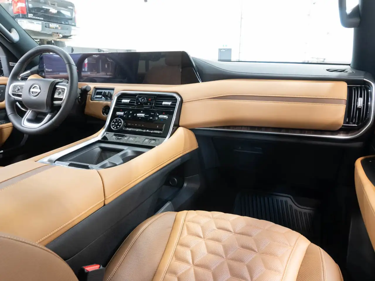 Nissan Armada снимка Nissan Armada