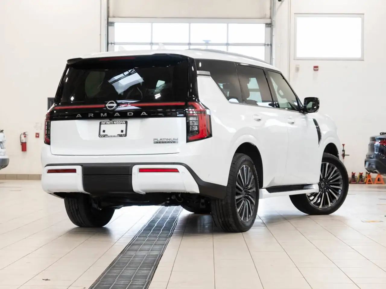 Nissan Armada снимка Nissan Armada