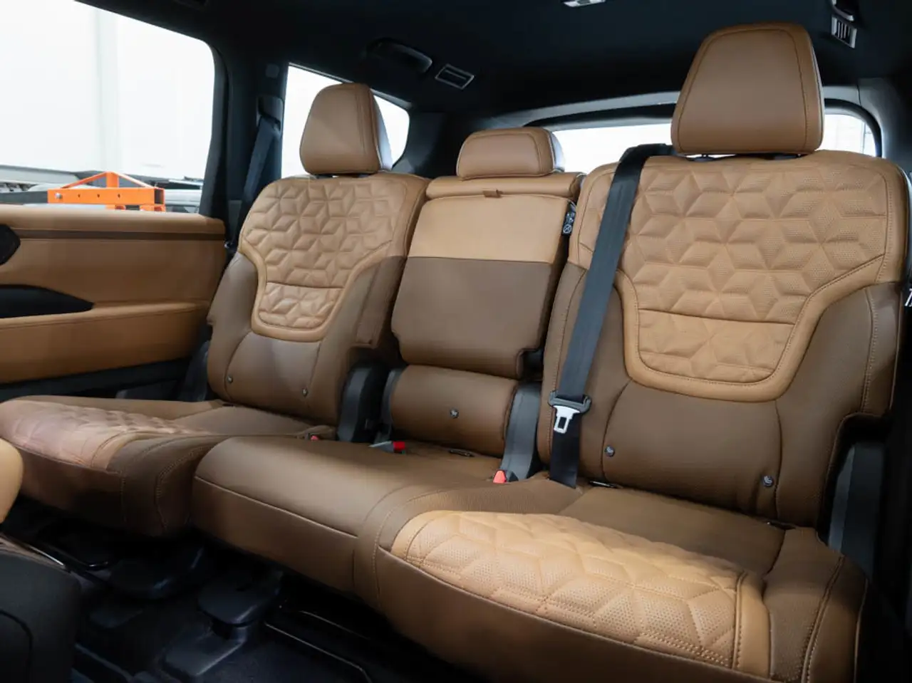 Nissan Armada снимка Nissan Armada