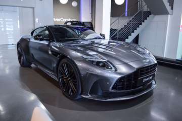4.0 V8