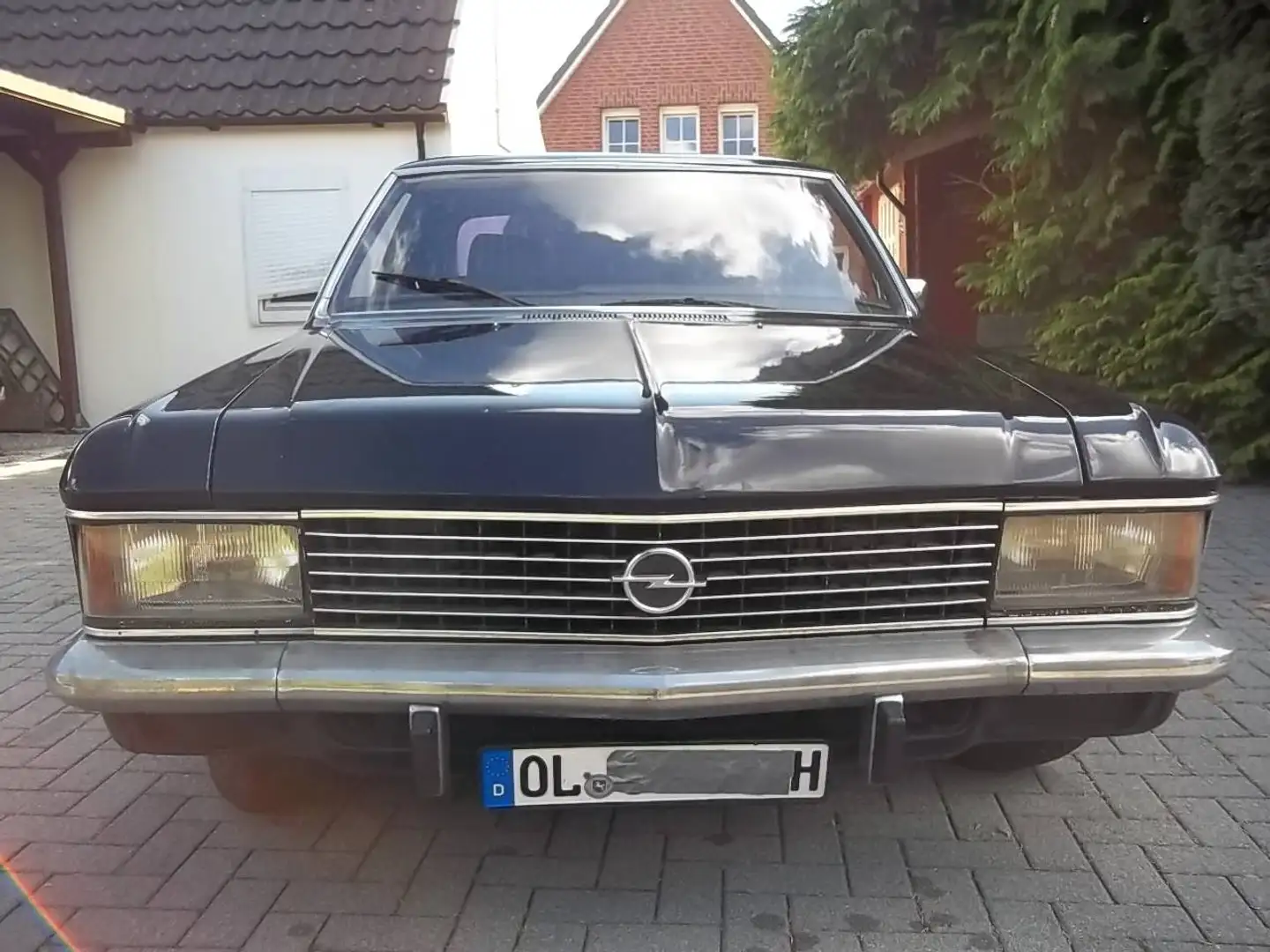 Opel Diplomat 2,8 S Schwarz - 2